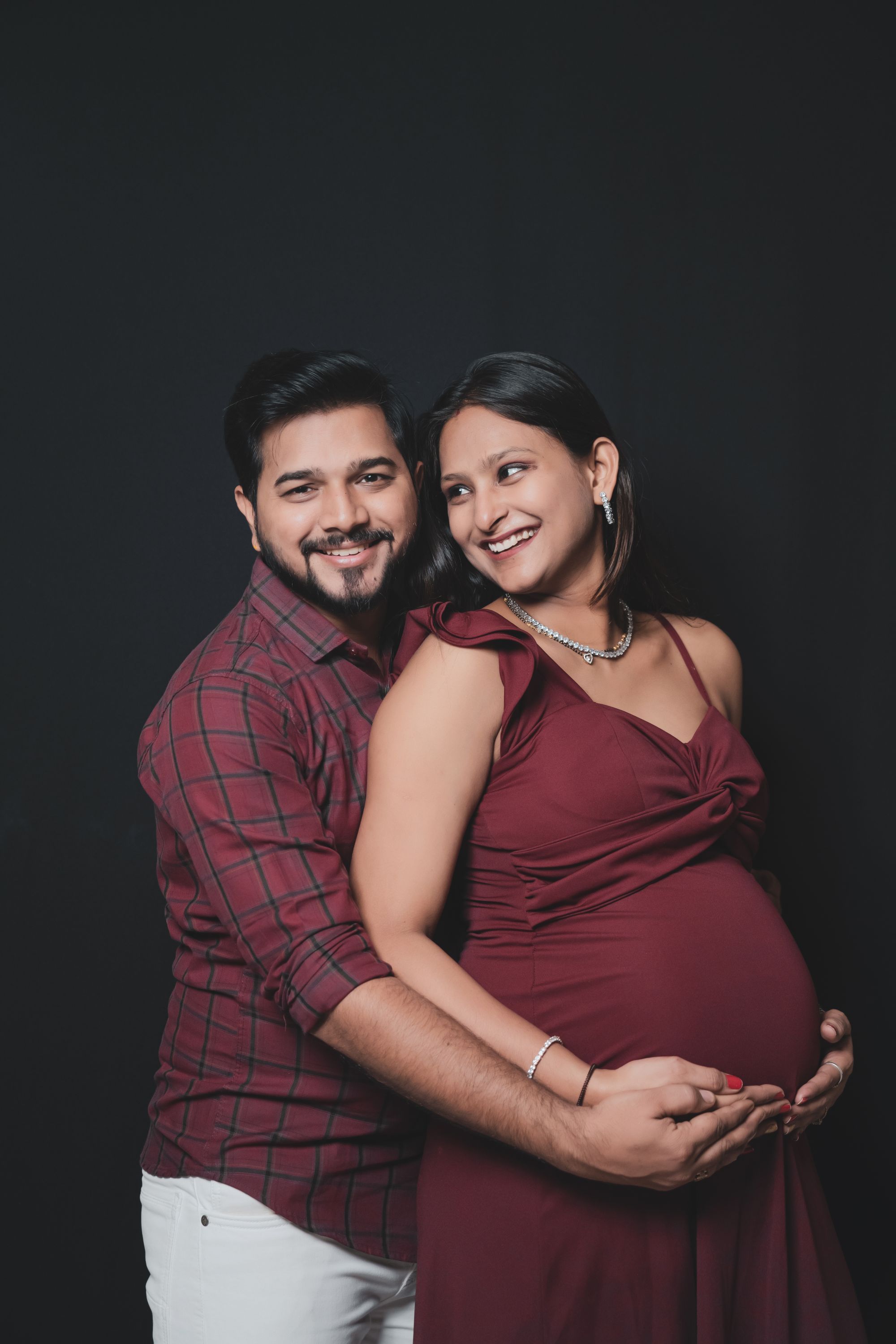 Studio maternity portrait Mumbai
