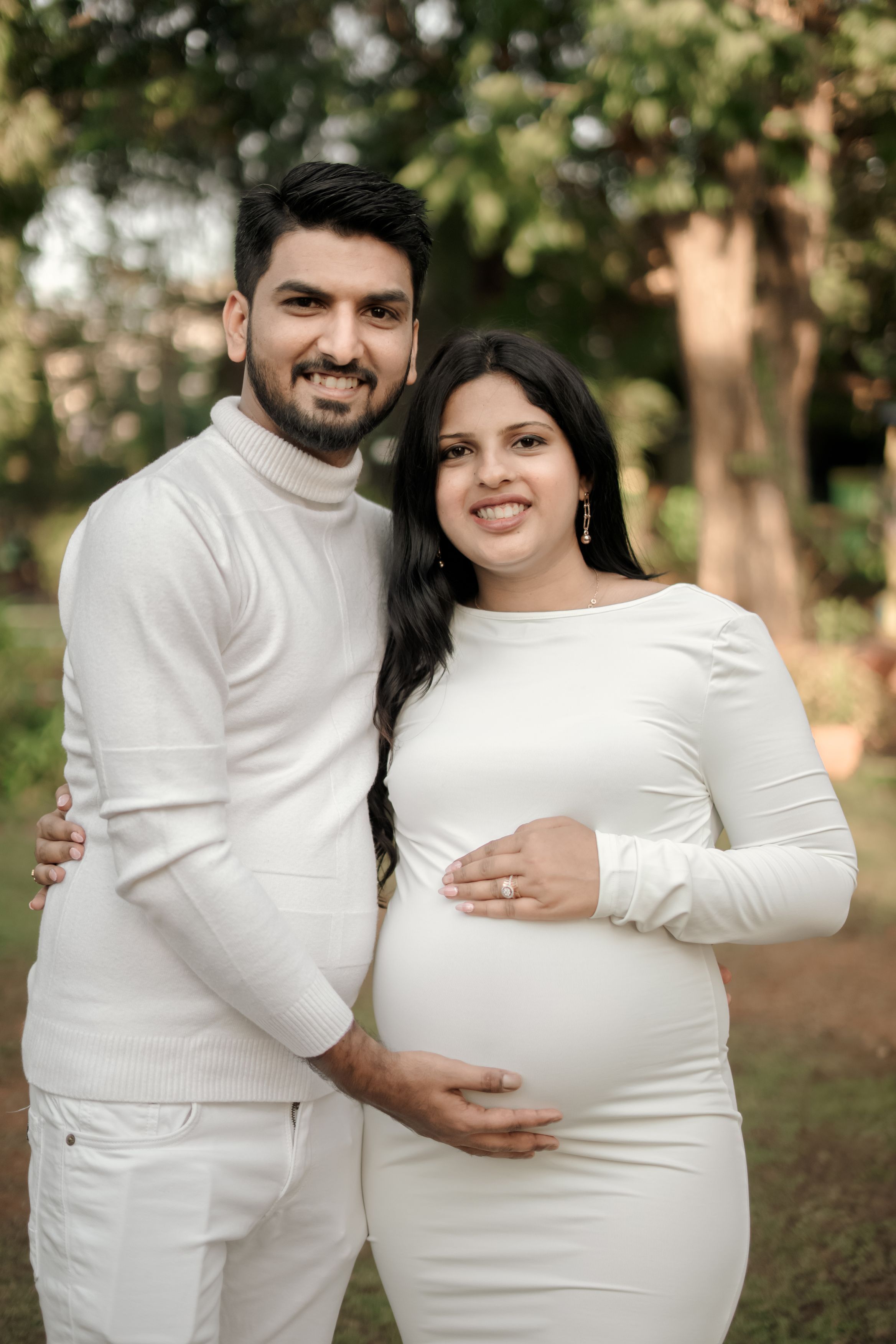 Outdoor maternity photography Mumbai